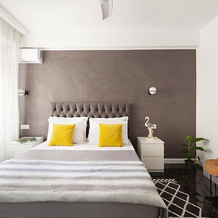 Seaside Apartment By Flisvos Marina เอเธนส์ ภายนอก รูปภาพ